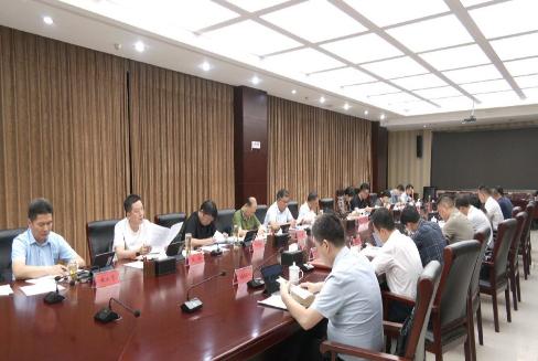 張守銳主持召開縣委理論學(xué)習(xí)中心組學(xué)習(xí)會